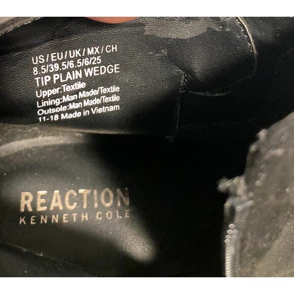 Kenneth Cole Reaction Booties Womens Size 8.5 Tip Plain Wedge Black Ankle Boots - Picture 7 of 9